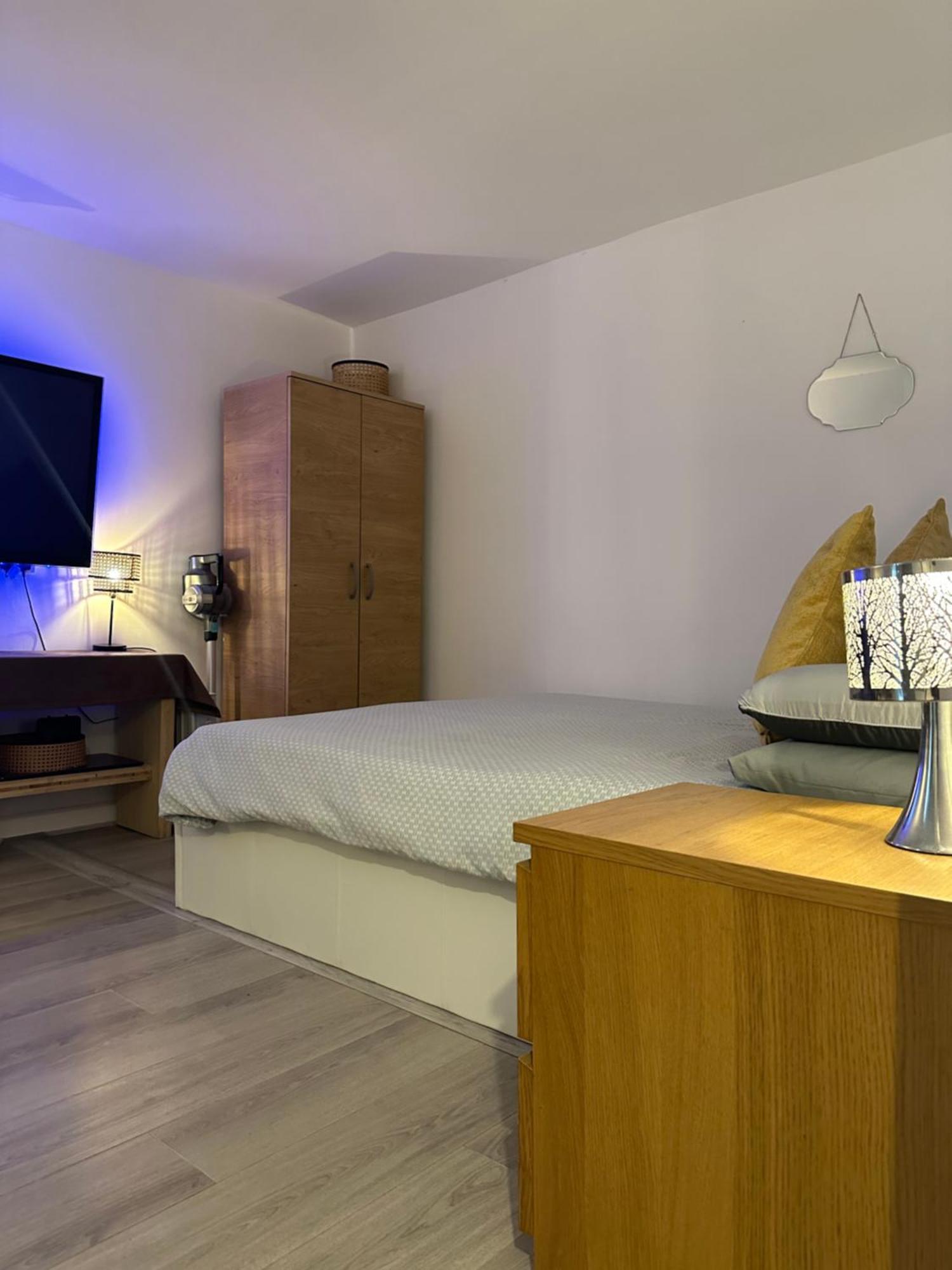 Stylish Studio Flat - Watford Junction - Harry Potter 外观 照片