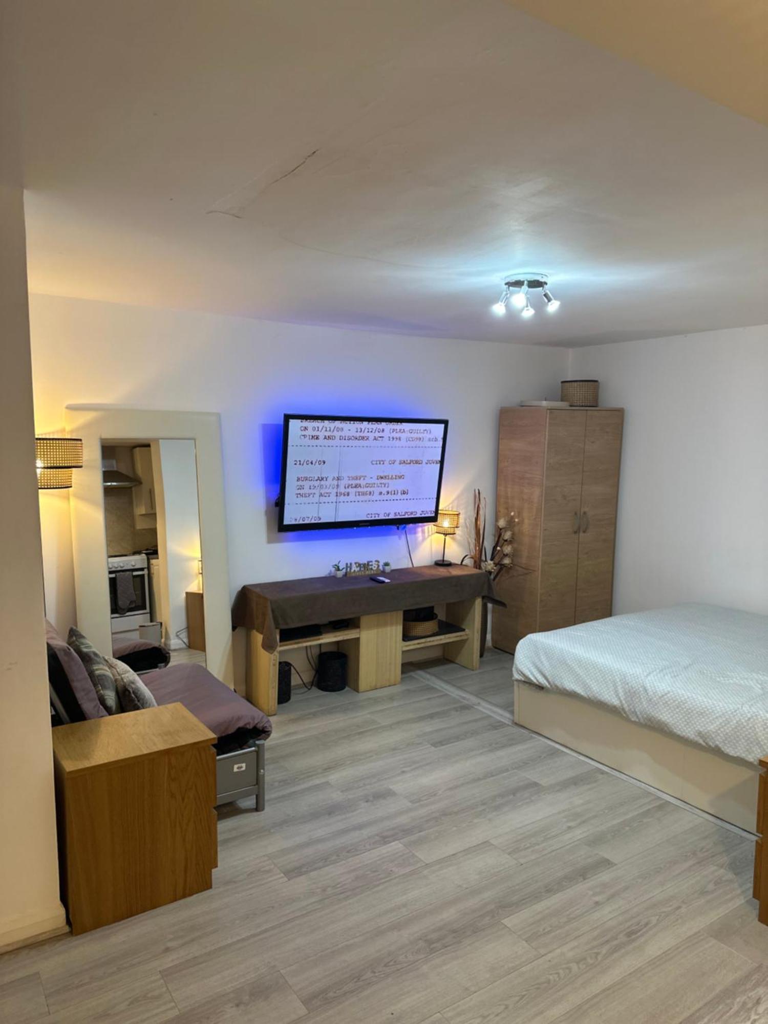 Stylish Studio Flat - Watford Junction - Harry Potter 外观 照片